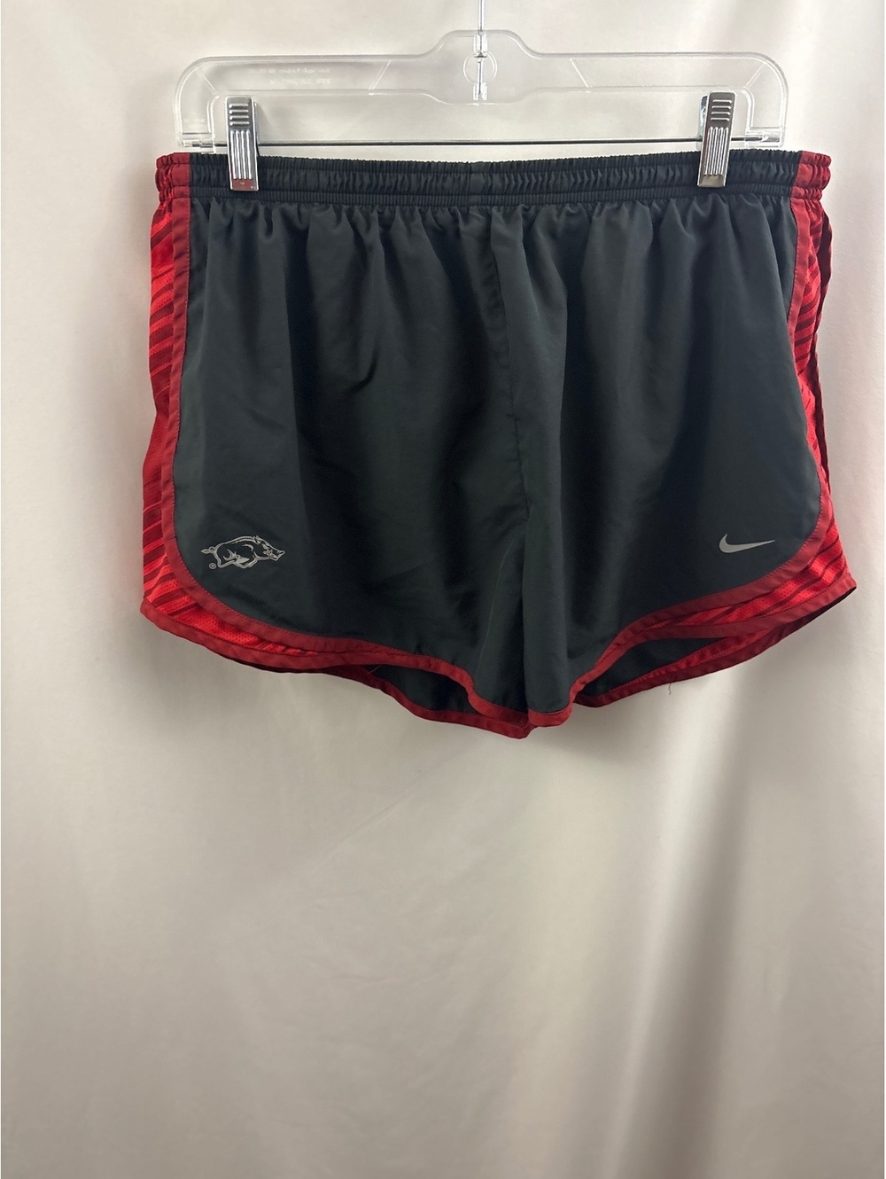 Nike Arkansas Razorbacks Women’s Running Dri-Fit Black Red Athletic Shorts XL